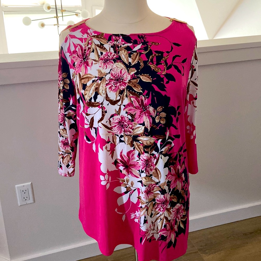 Floral cold shoulder top